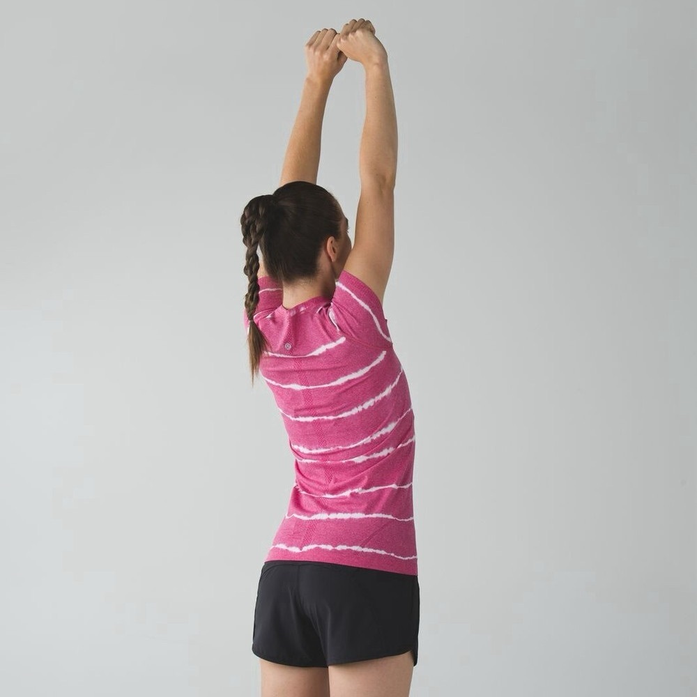 Lululemon athletica Swiftly Run Tee in Tie Dye Pink & White - Picture 2 of 3